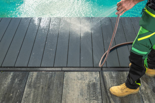 Garage Pressure Washing in Reedsville, WI